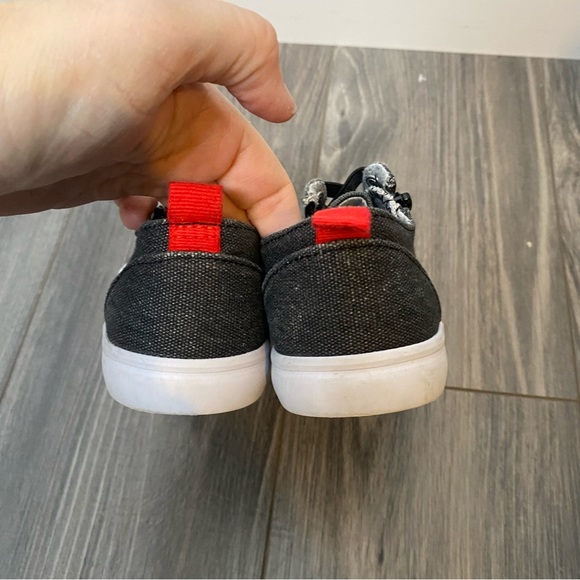 🌈 Cat & Jack boys shoes size 13 - Picture 5 of 5